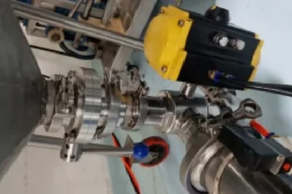 Sanitary pneumatic ball valves used in food processing equipment